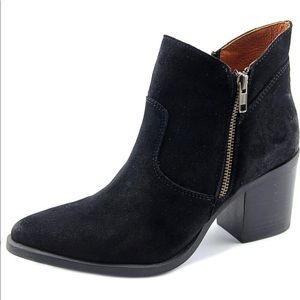 Black Steve Madden Suede Boots Size 7.5